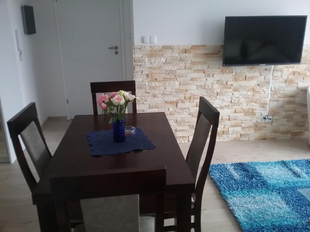 Apartment Feniks Lux 2+2