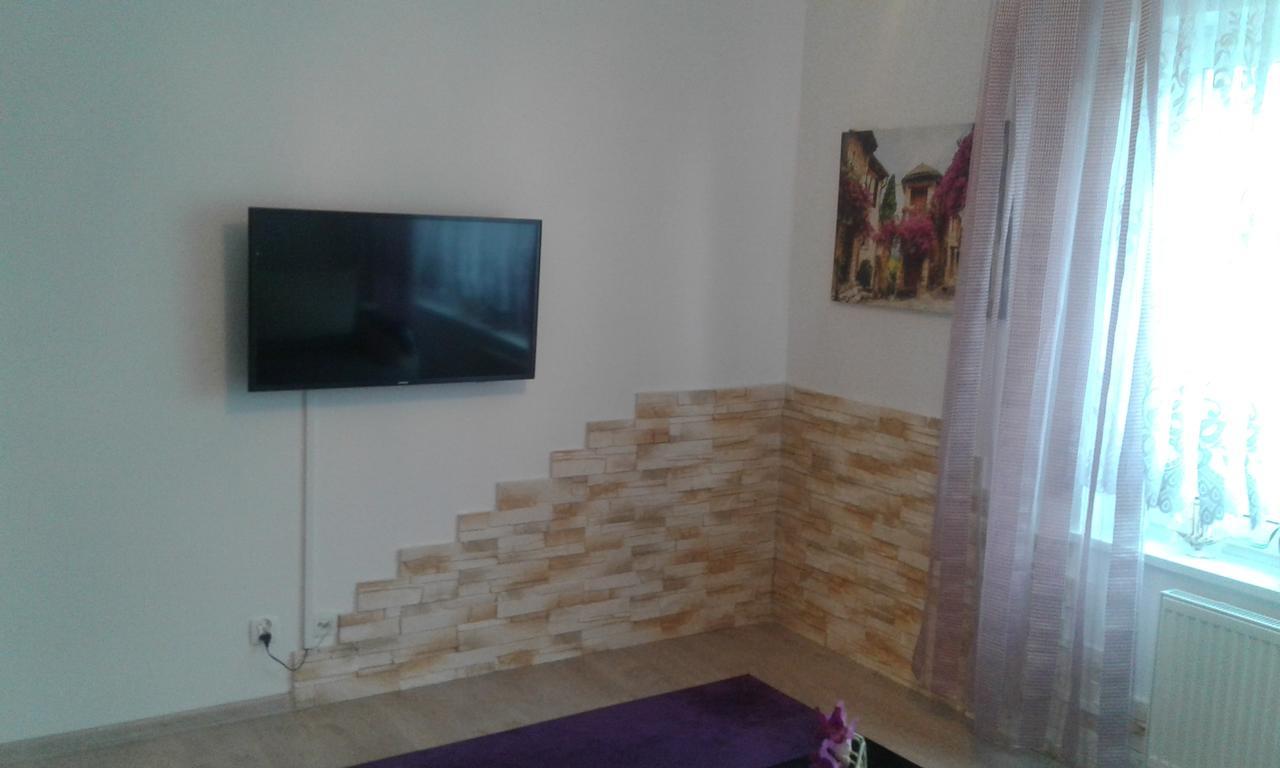 Feniks Lux 2+2 Apartment *