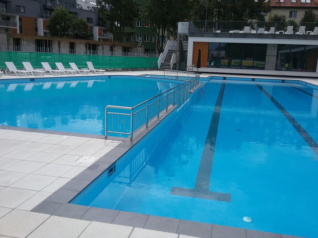 Feniks Lux 2+2